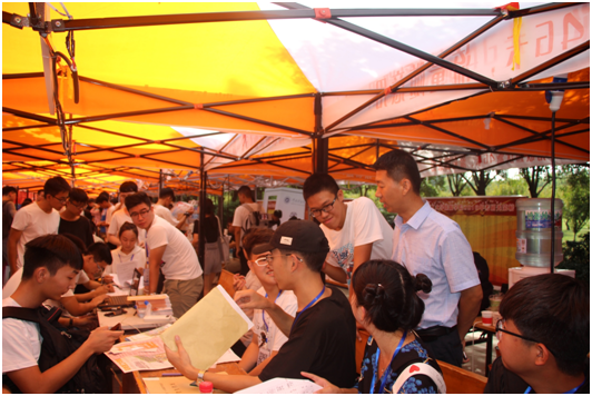 学院2018年迎新工作圆满结束